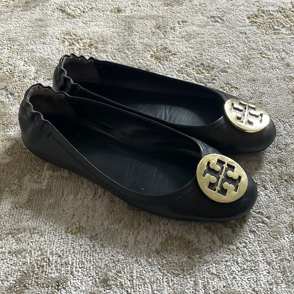 Tory Burch Black Minnie Travel Ballet Flats Gold Logo - Picture 7 of 9